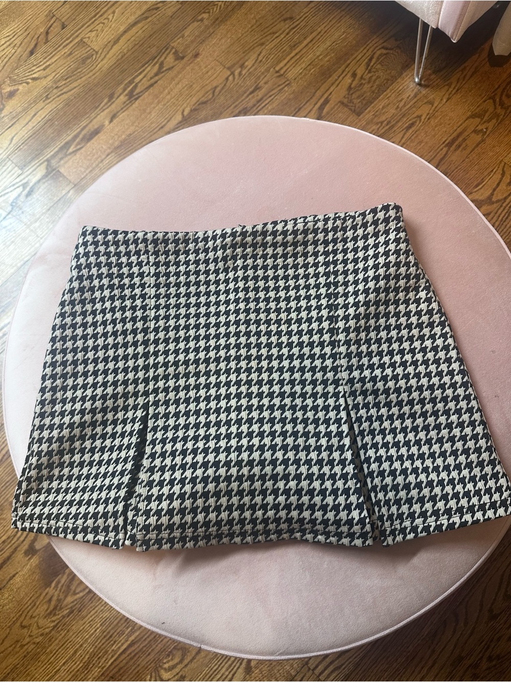 Classic Houndstooth Mini Skort - Black & Tan